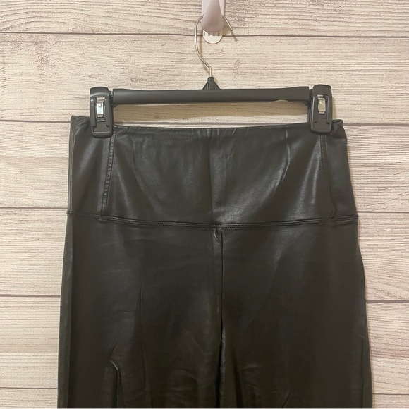 Aritzia Wilfred Free Faux Leather Daria Skinny pants - Picture 5 of 6